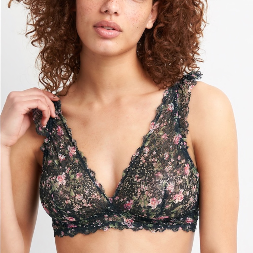 Gap Floral Lace Elongated Triangle Bralette